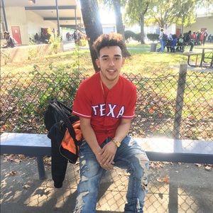 Meet your Posher, Rafael